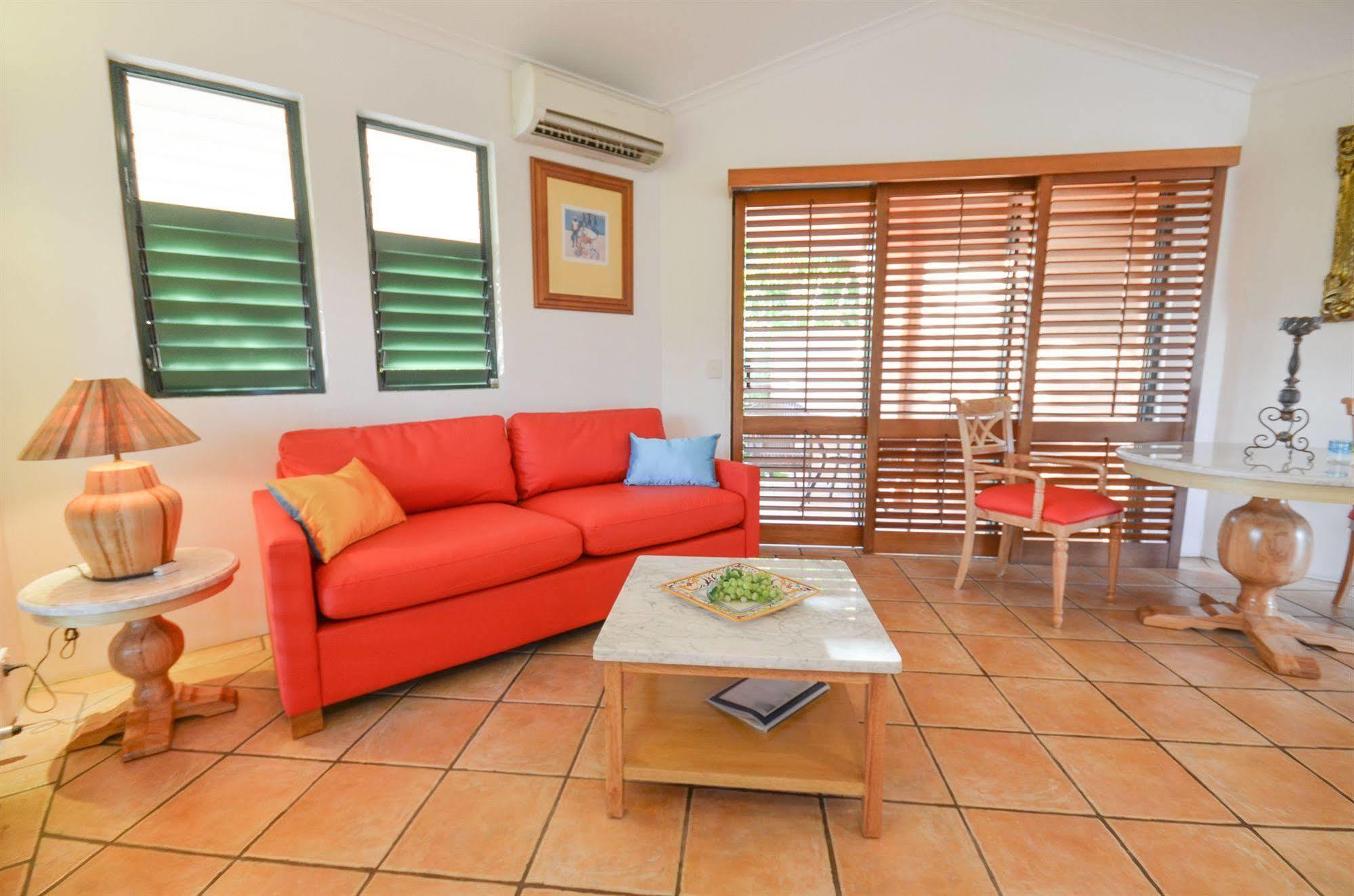 Martinique On Macrossan Lejlighedshotel Port Douglas Eksteriør billede