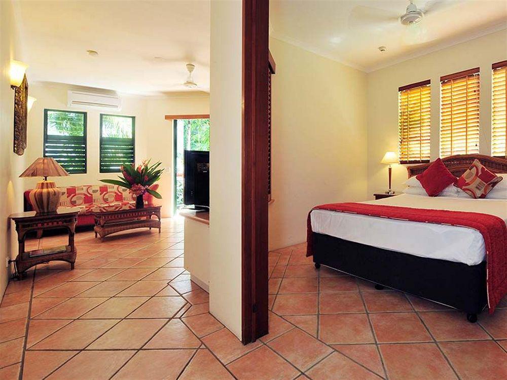 Martinique On Macrossan Lejlighedshotel Port Douglas Eksteriør billede
