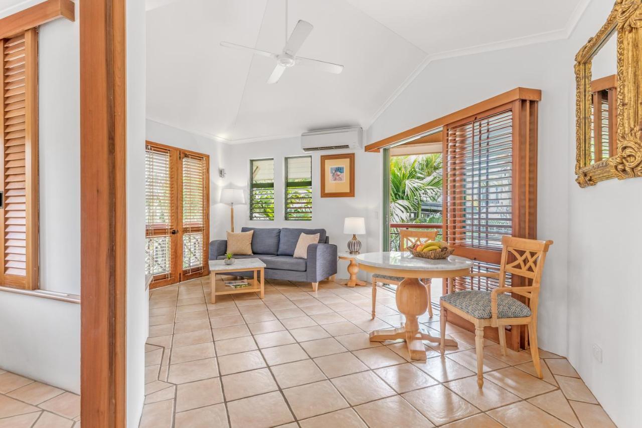 Martinique On Macrossan Lejlighedshotel Port Douglas Eksteriør billede